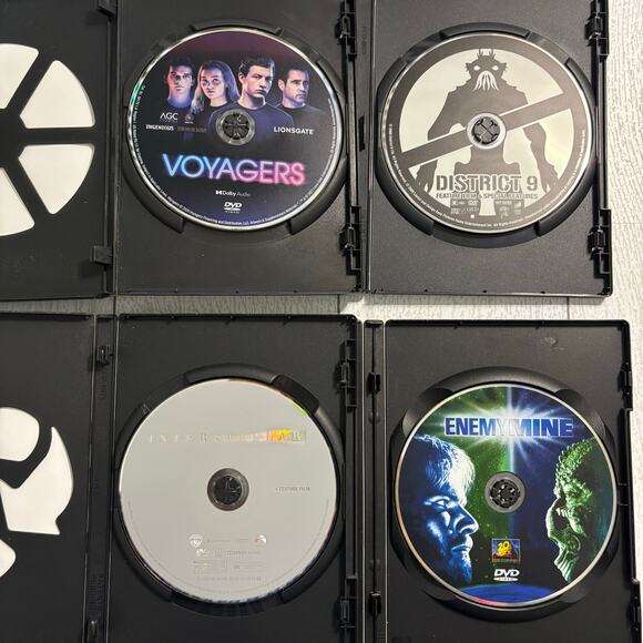 Movie Night Lot - 10 Sci-Fi & Comedy DVDs - Picture 3 of 13